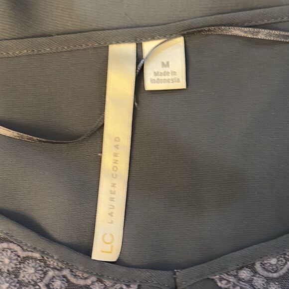 Lauren Conrad Sheer Lace Gray Boho 3/4 Sleeve Blouse Summer Spring Beach Sz‎ M - Picture 10 of 11